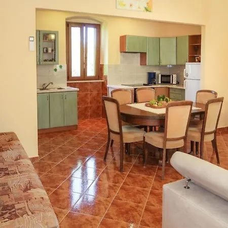House Katuri 1059 Labin (Istria)